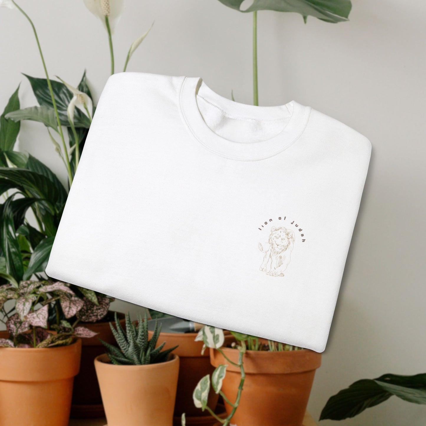 Unisex Heavy Blend™ Crewneck Sweatshirt " LION ROAR"